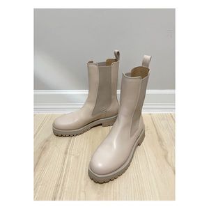 & OTHER STORIES Chunky Flat Pull-on Boots